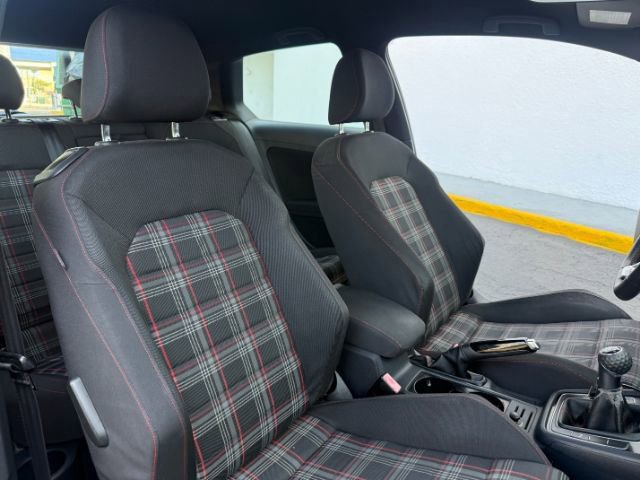 Used 2015 Volkswagen GTI S image 13