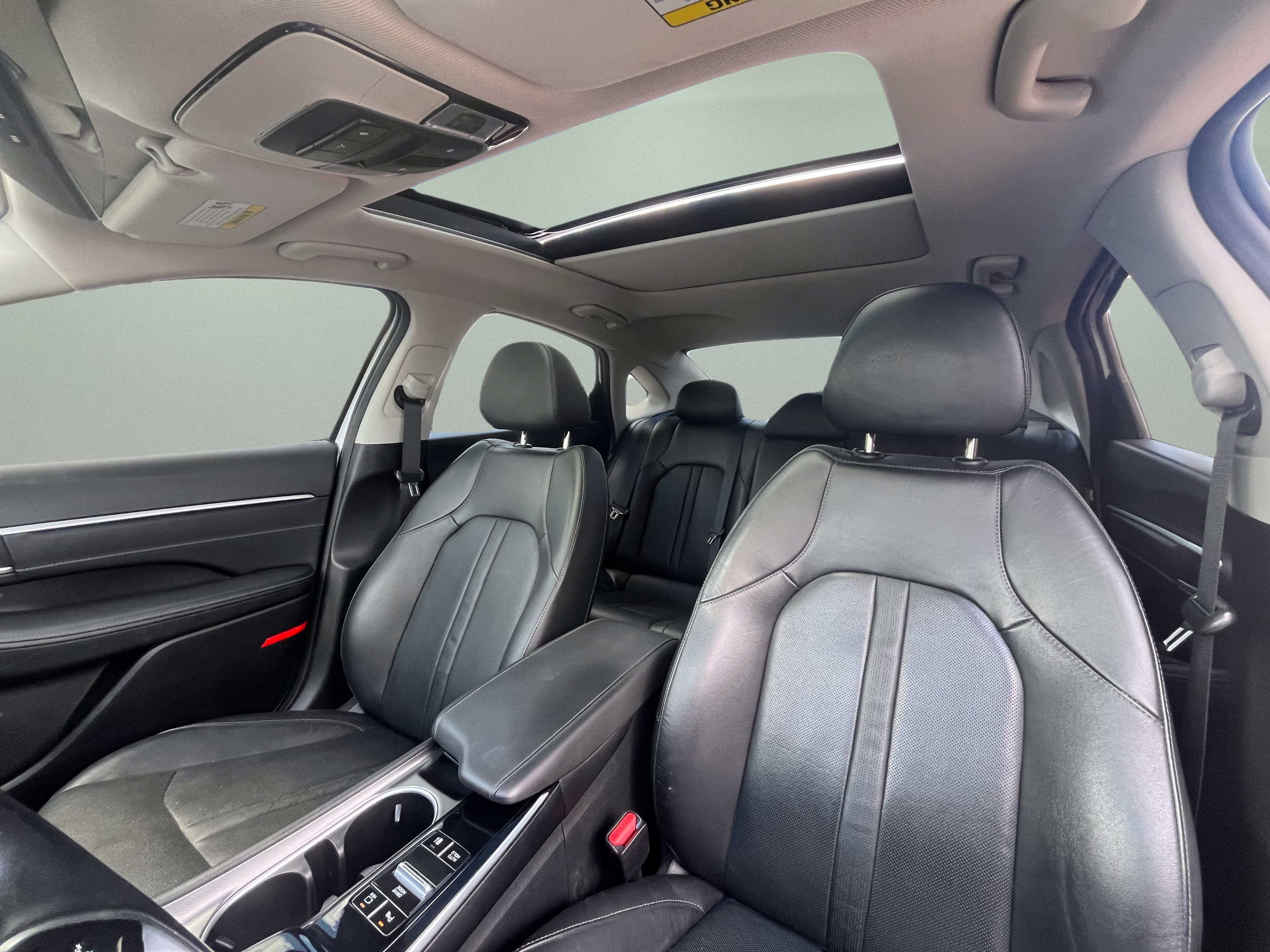 Used 2020 Hyundai Sonata Limited w/ Cargo Package FWD image 29