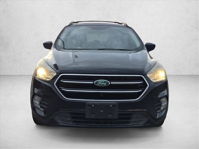 Used 2017 Ford Escape SE w/ Equipment Group 201A AWD/4WD image 2