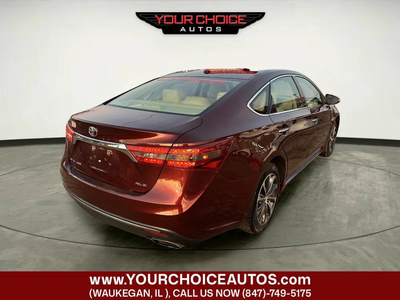 Used 2017 Toyota Avalon XLE Premium image 5