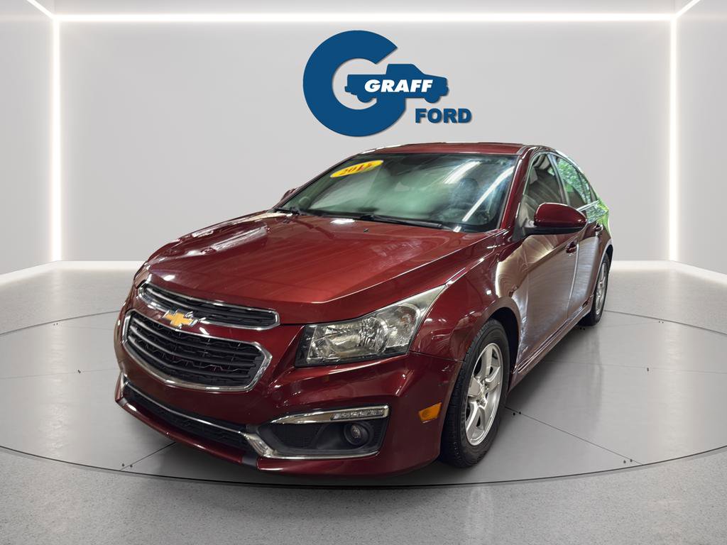 Used 2016 Chevrolet Cruze LT FWD image 2
