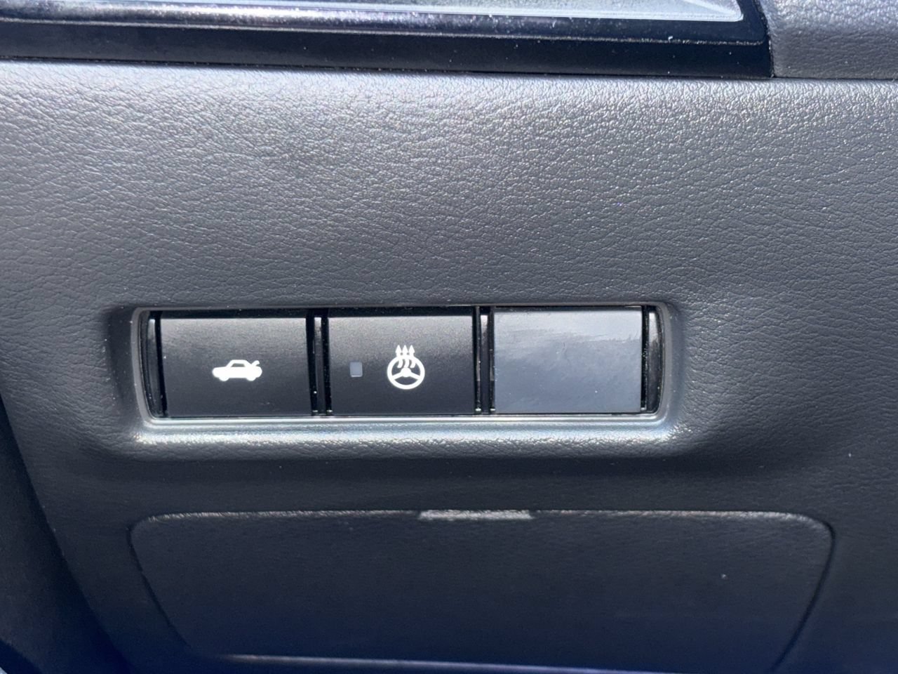 Used 2026 Nissan Sentra SV w/ SV Convenience Package FWD image 22