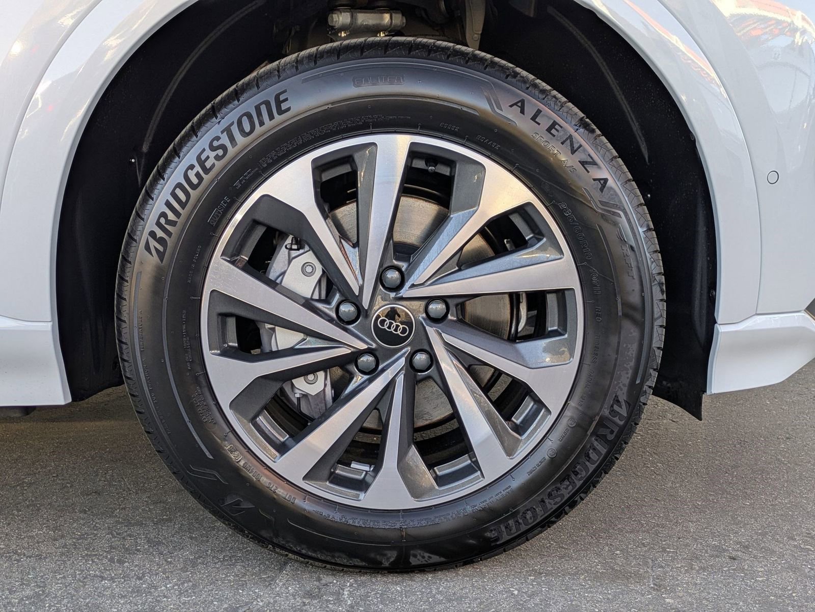 New 2025 Audi Q6 e-tron Premium AWD/4WD image 13