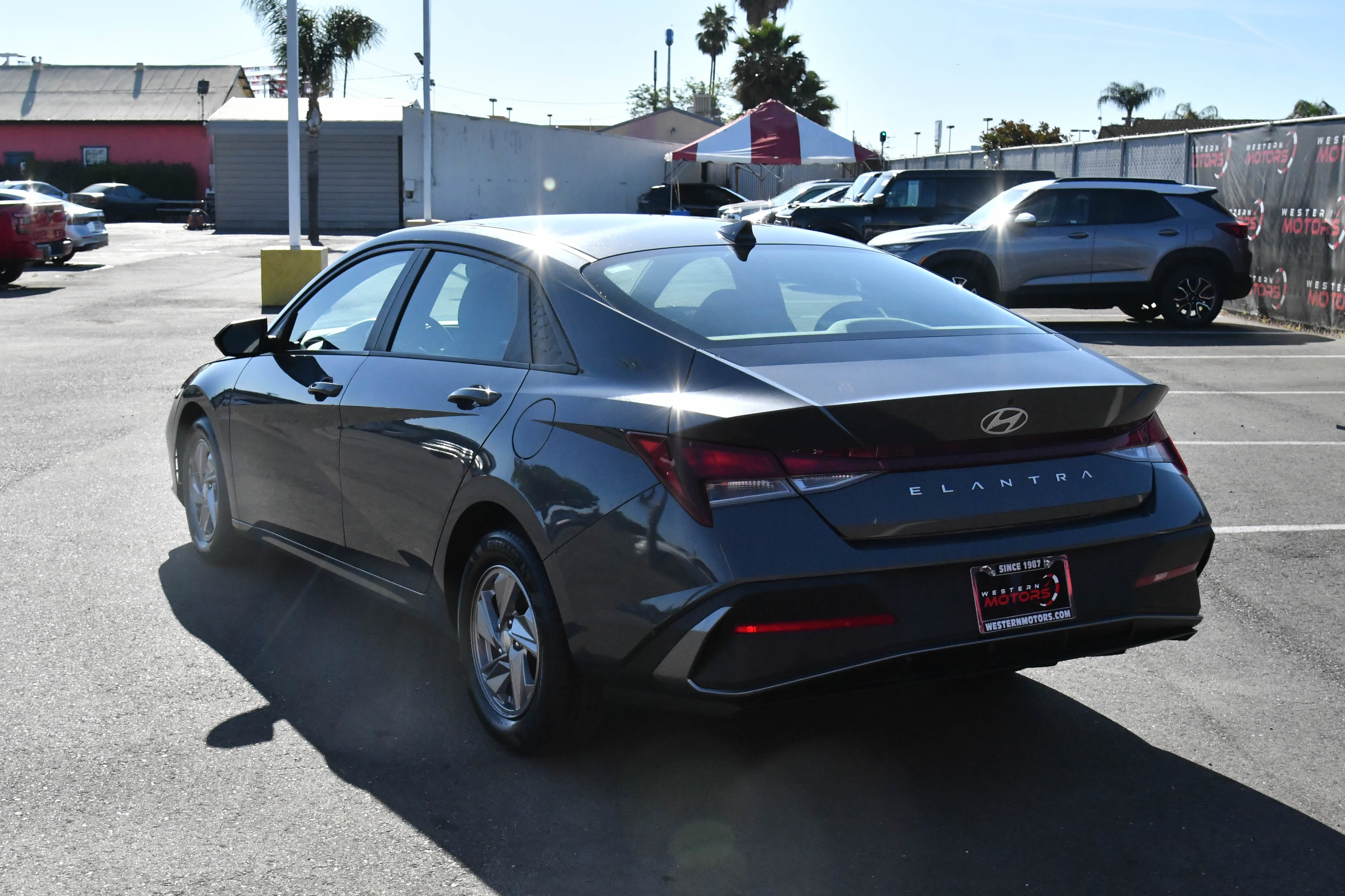 Used 2024 Hyundai Elantra SE FWD image 6