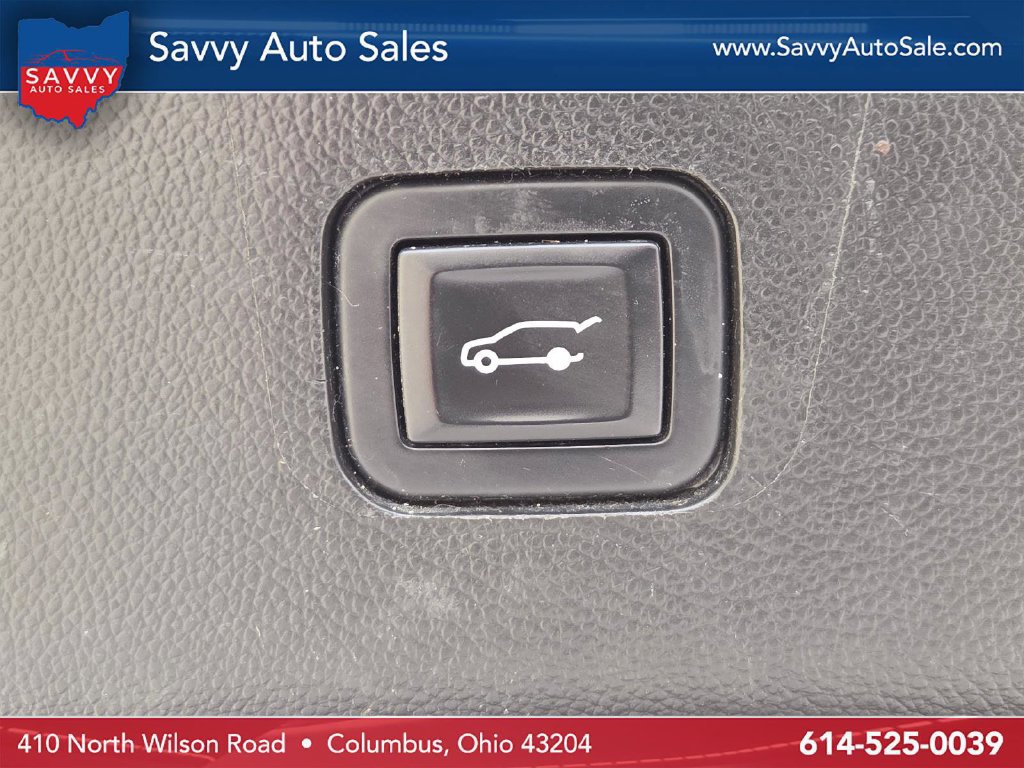 Used 2019 Chevrolet Traverse RS FWD image 19