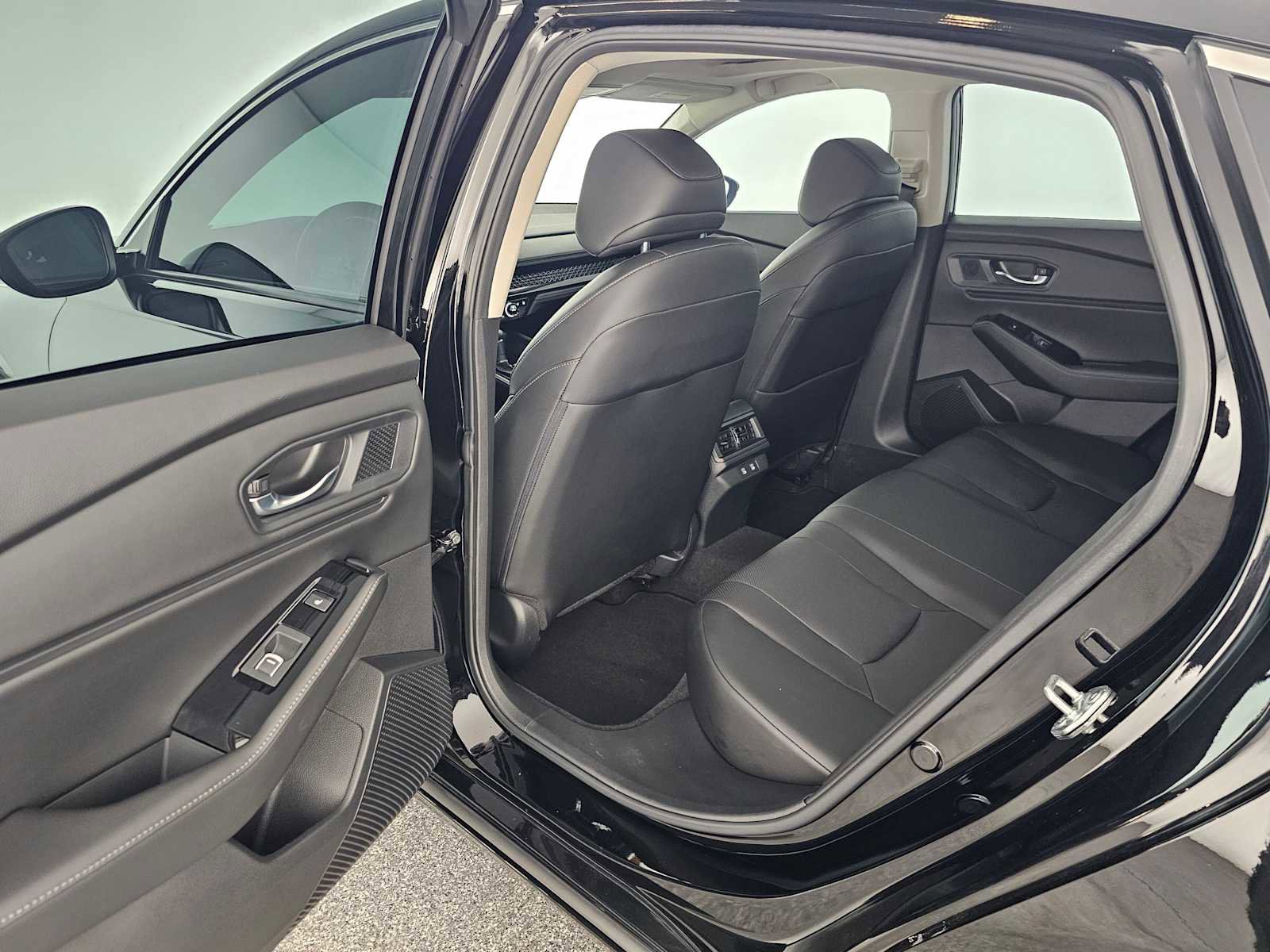 Used 2023 Honda Accord Touring image 15