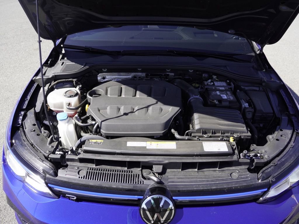 Used 2024 Volkswagen Golf R image 30