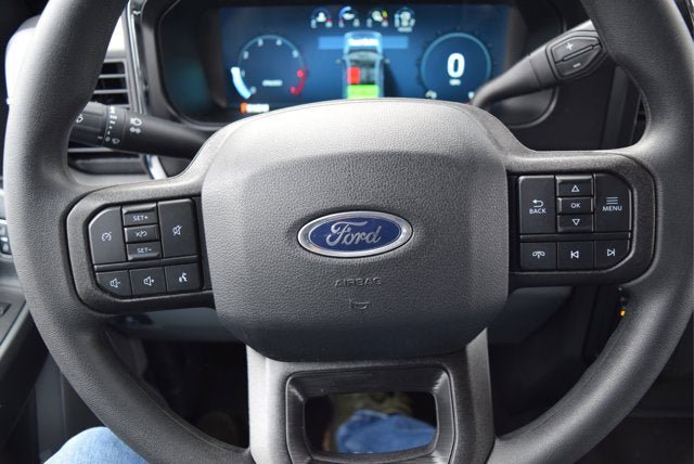 New 2026 Ford F250 XLT w/ XLT Premium Package image 8
