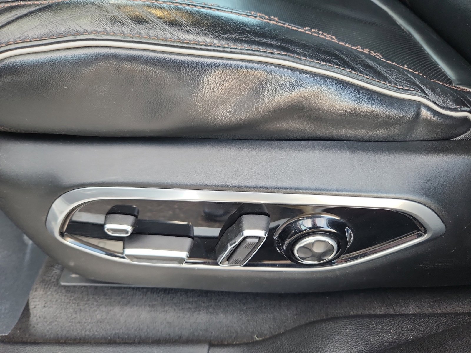 Used 2021 Jeep Grand Cherokee L Summit w/ Advanced Protech Group IV image 16