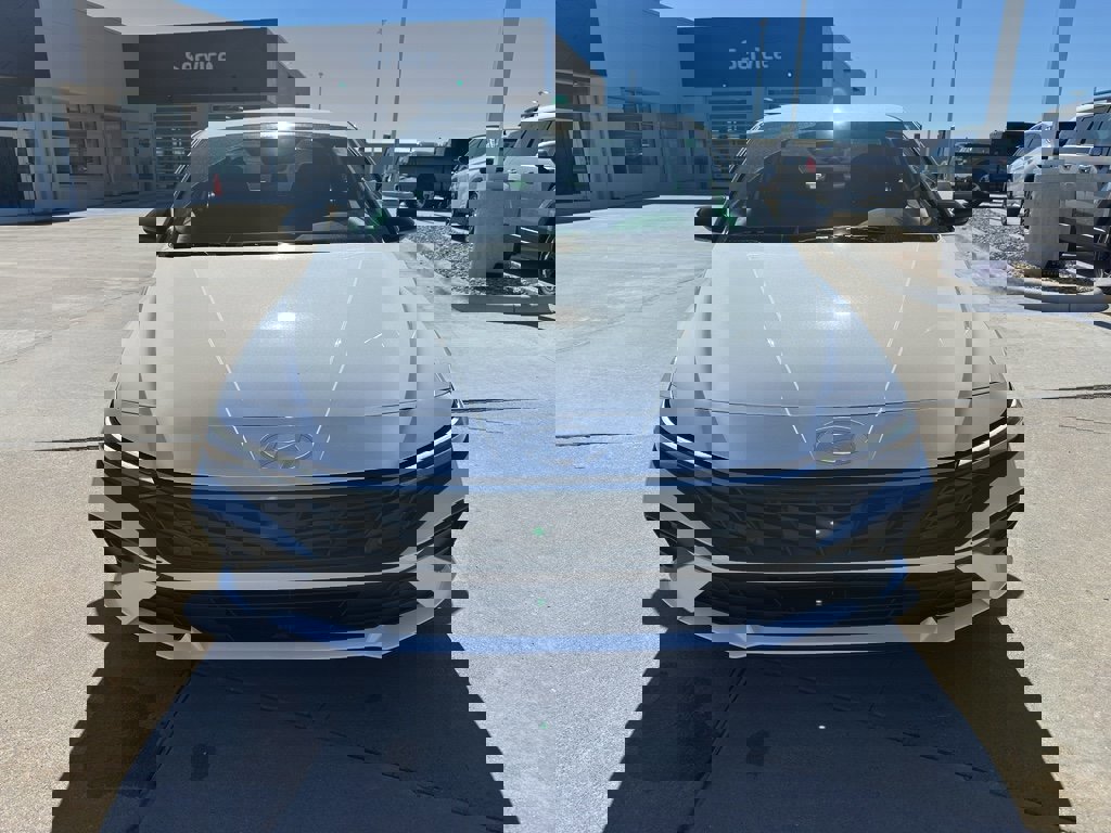 New 2026 Hyundai Elantra Sport image 8