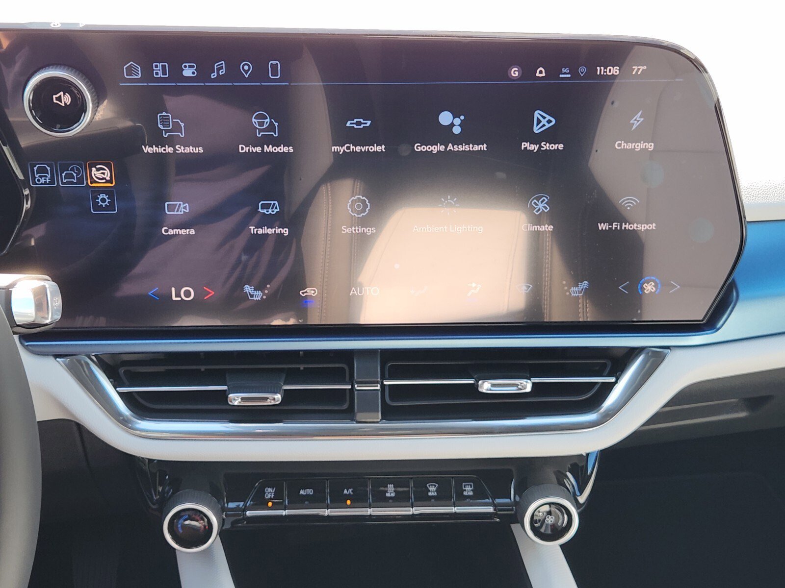 New 2026 Chevrolet Equinox EV LT image 13