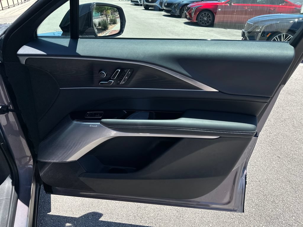 Certified 2025 Cadillac Lyriq Luxury w/ LPO, Floor Liner Package AWD/4WD image 38