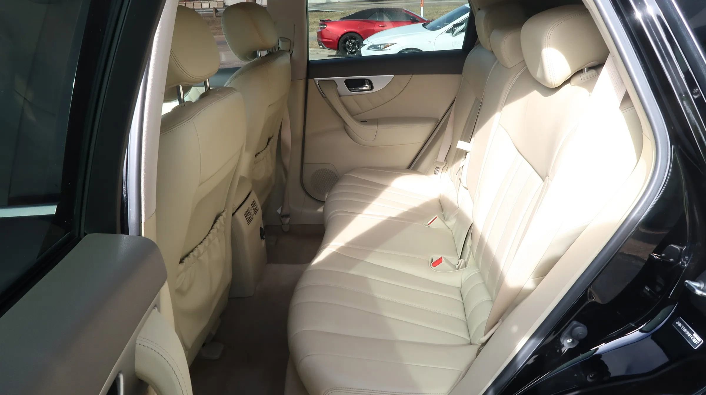 Used 2017 INFINITI QX70 3.7 w/ Premium Package image 20