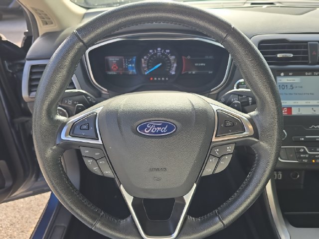 Used 2019 Ford Fusion SEL FWD image 29