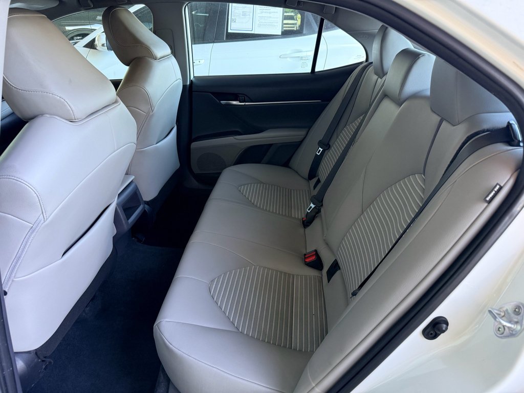 Used 2022 Toyota Camry SE FWD image 23