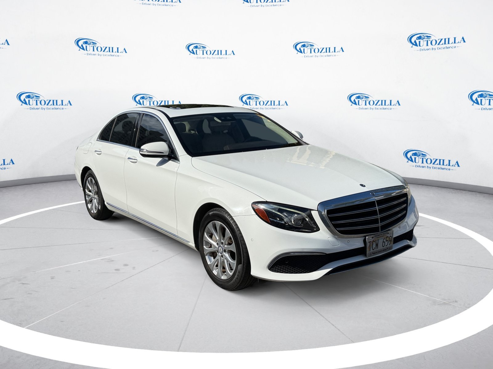 Used 2017 Mercedes-Benz E 300 image 7