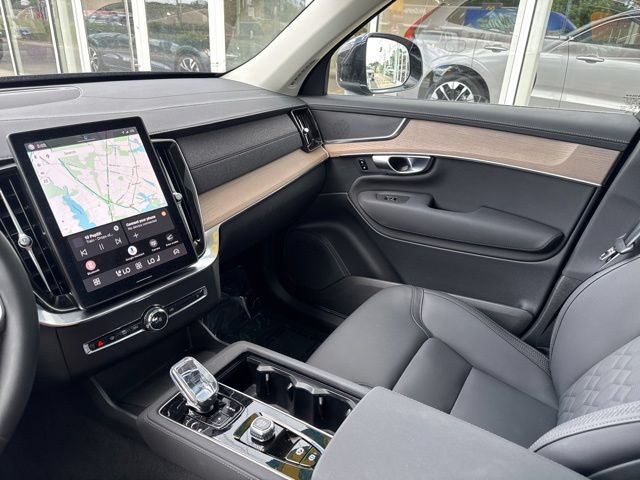Certified 2025 Volvo XC90 B6 Plus AWD/4WD image 22