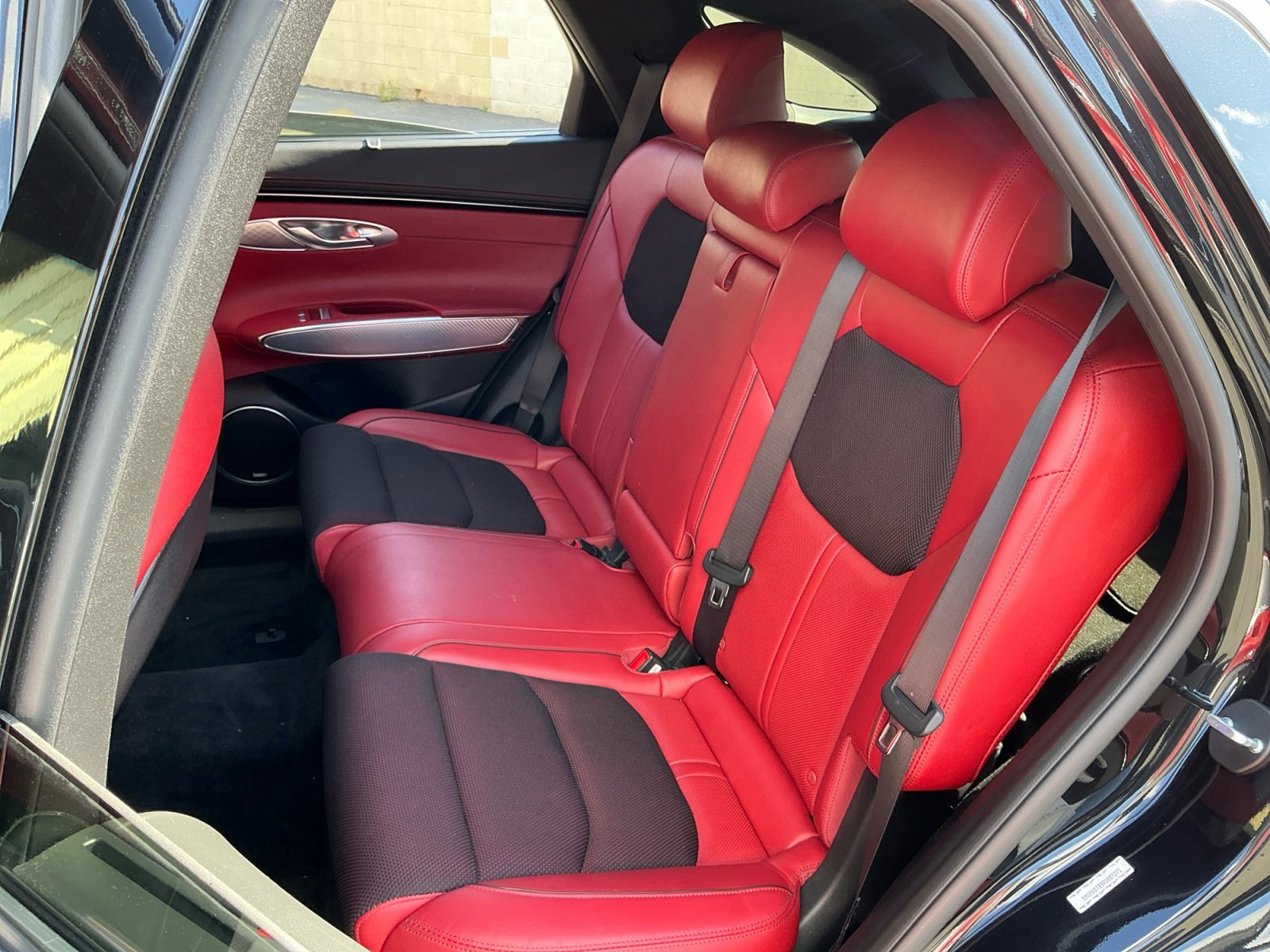 Used 2023 Genesis GV70 2.5T w/ Sport Prestige Package image 19