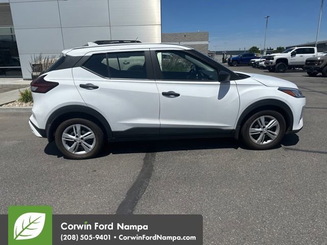 Used 2023 Nissan Kicks S FWD image 8