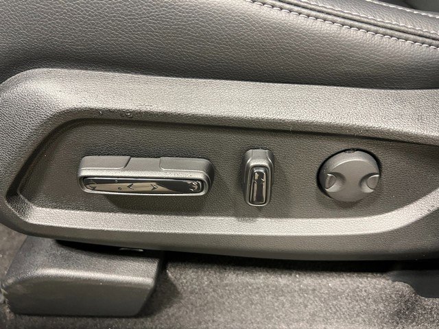 New 2025 Honda Pilot Touring image 12