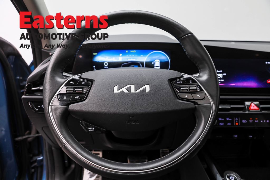 Used 2023 Kia Niro Wave w/ Wave Preserve Package image 10