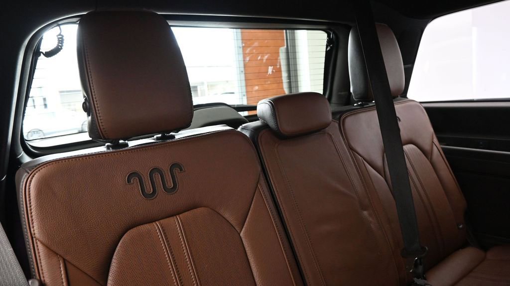 Used 2024 Ford Expedition King Ranch RWD image 17