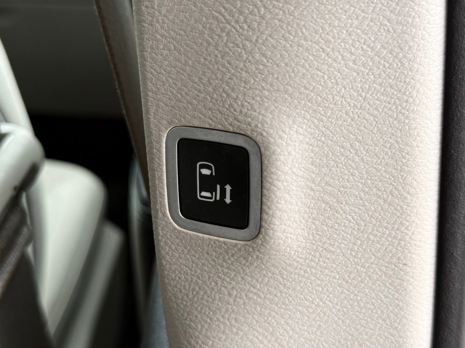 Used 2018 Chrysler Pacifica Touring Plus image 27