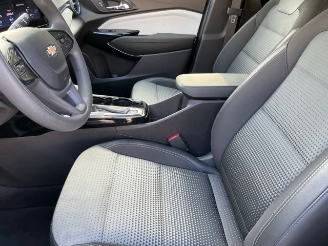 Used 2026 Chevrolet Trax LT FWD image 5