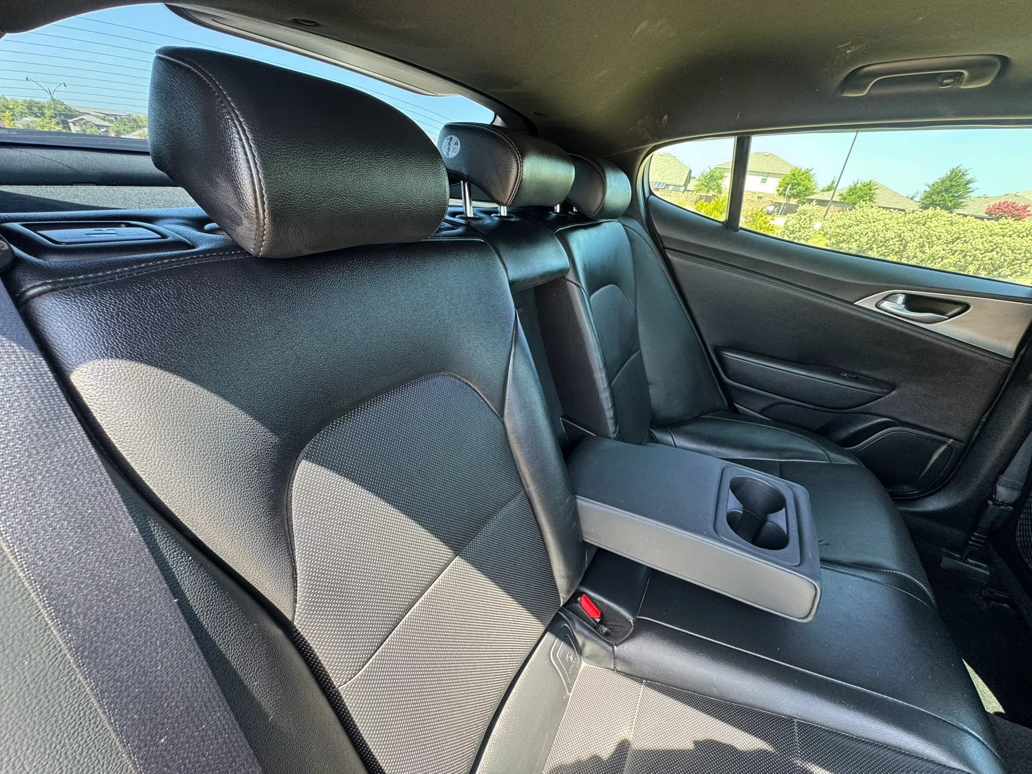 Used 2018 Kia Stinger GT1 AWD/4WD image 42