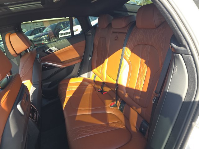 Used 2023 BMW X6 xDrive40i w/ Executive Package AWD/4WD image 28