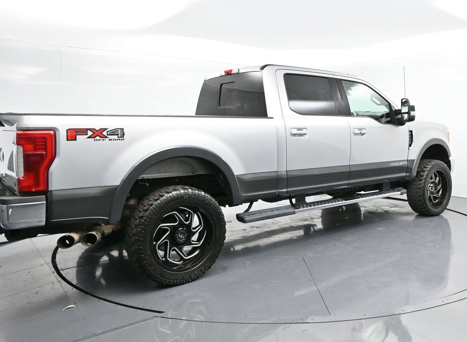 Used 2019 Ford F250 Lariat w/ Lariat Ultimate Package image 7