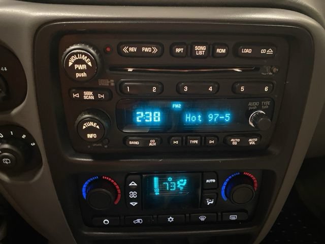 Used 2008 Chevrolet TrailBlazer LT w/ Sun And 6-Disc Cd Package AWD/4WD image 5