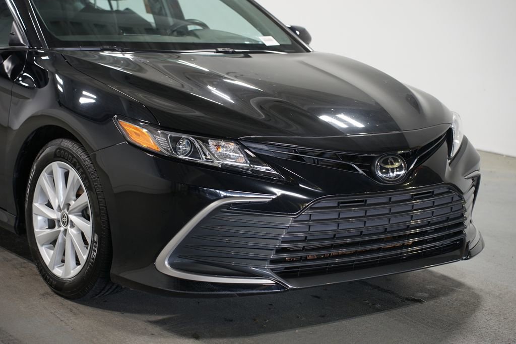 Certified 2023 Toyota Camry LE image 4