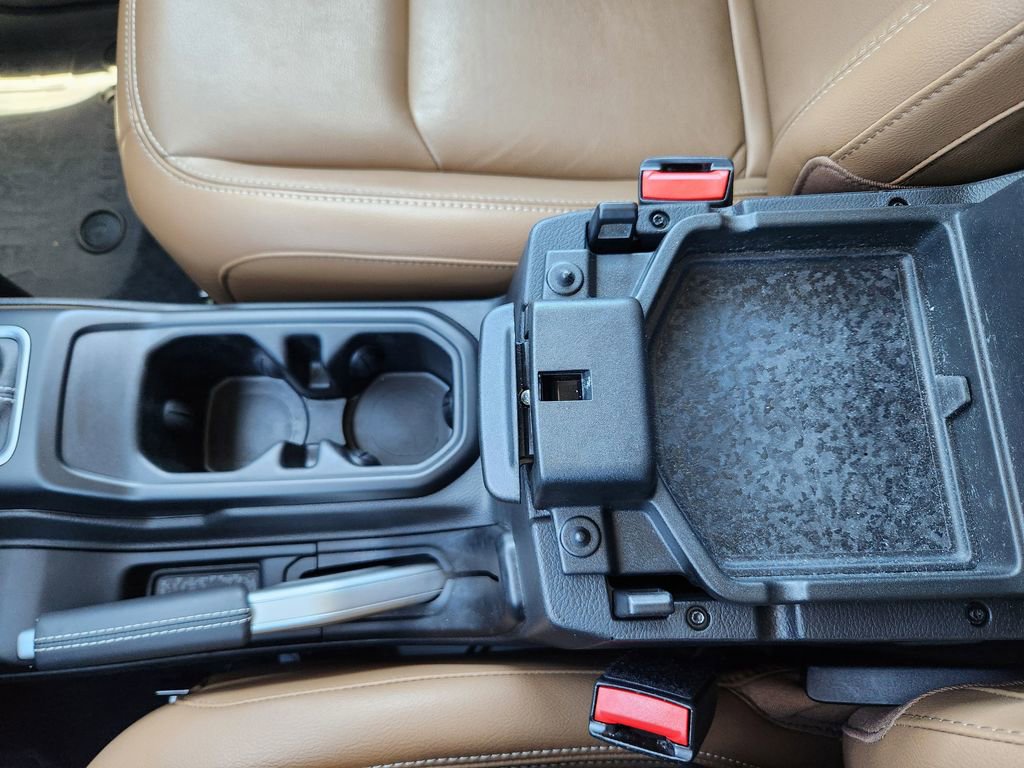 Used 2022 Jeep Wrangler Unlimited Rubicon 4xe w/ Cold Weather Group image 27