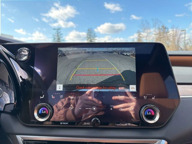 Used 2024 Lexus RX 350h w/ Accessory Package (Z1) image 19