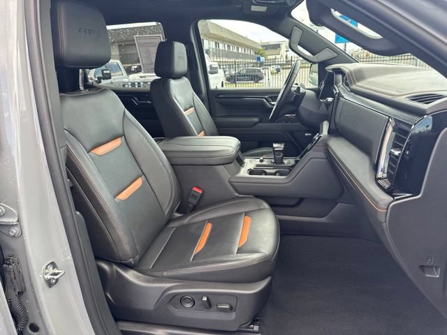Used 2024 GMC Sierra 1500 AT4 w/ Technology Package AWD/4WD image 19