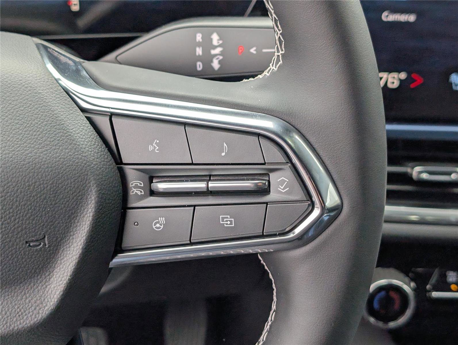 New 2026 Chevrolet Equinox EV LT w/ LPO, Tech Bronze Package image 19