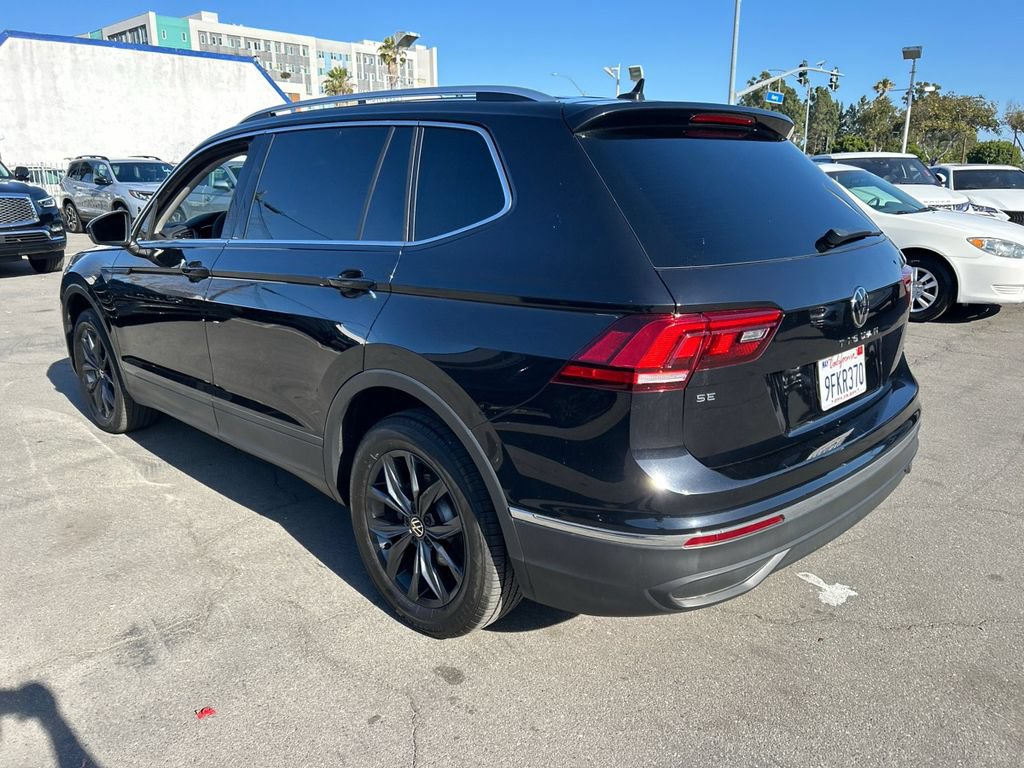 Used 2023 Volkswagen Tiguan SE FWD image 4