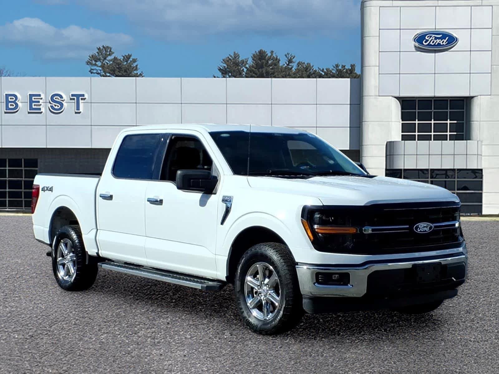 Used 2025 Ford F150 XLT w/ Equipment Group 301A Standard AWD/4WD image 9