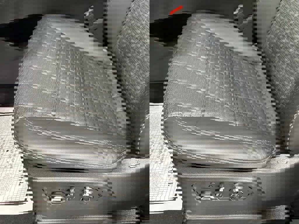 Used 2025 Cadillac Escalade V image 15