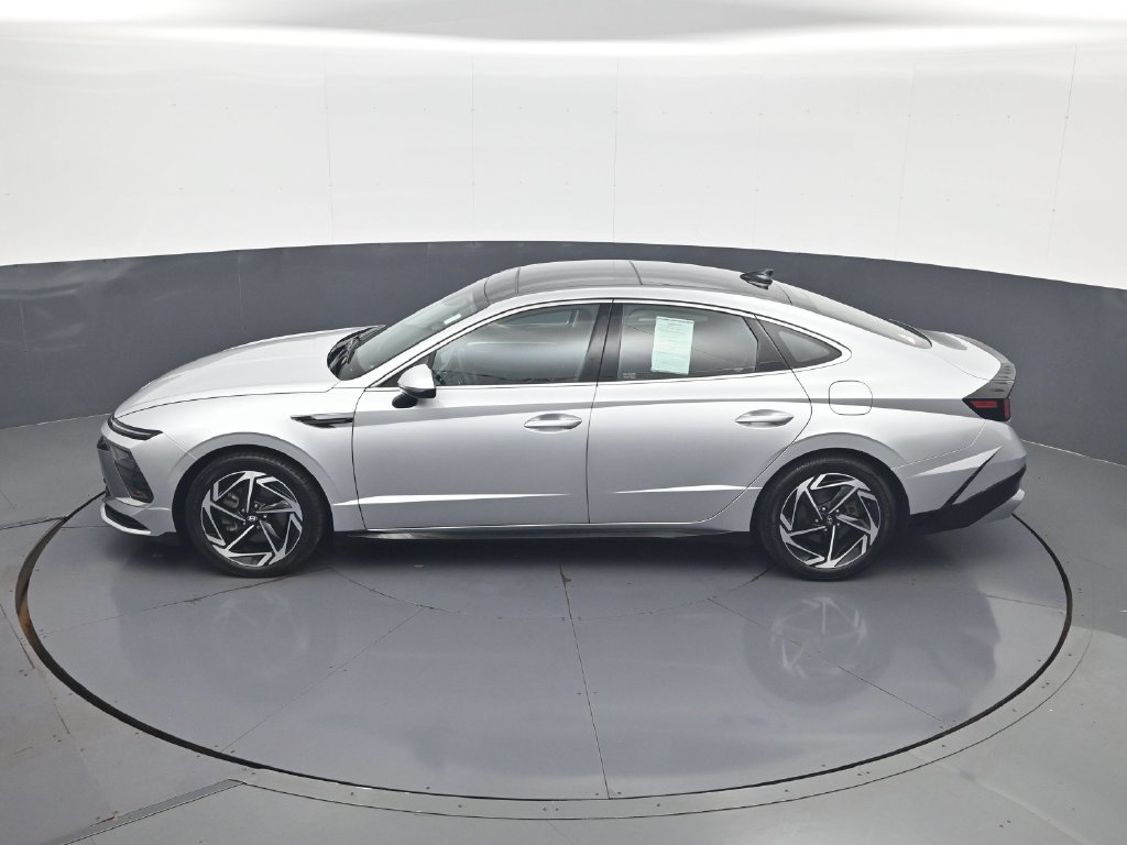 Certified 2024 Hyundai Sonata SEL w/ Convenience Package FWD image 21