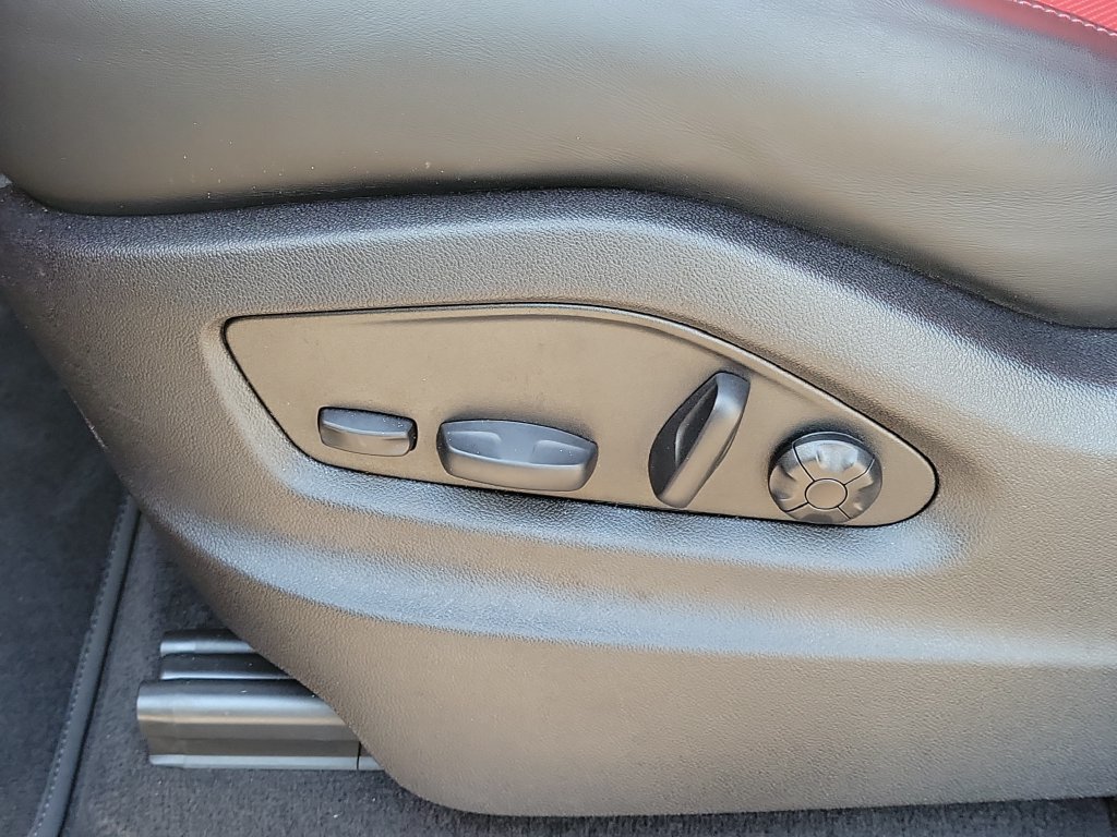 Certified 2026 Porsche Cayenne AWD/4WD image 27