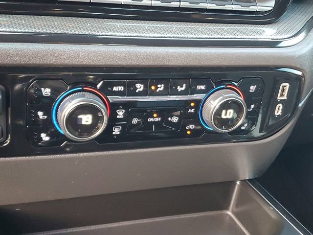 Used 2022 Chevrolet Silverado 1500 ZR2 w/ Technology Package image 24