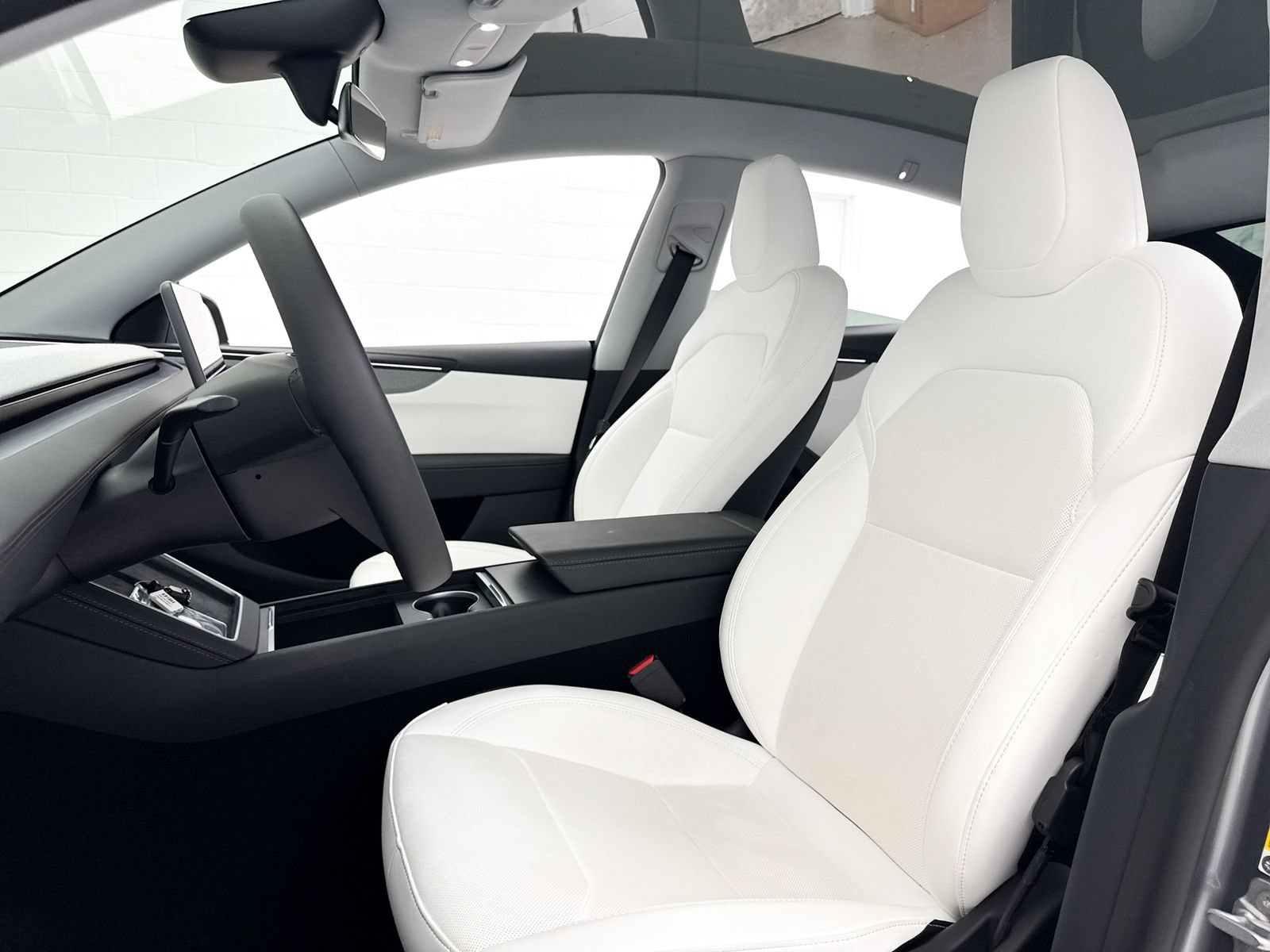 Used 2026 Tesla Model Y Long Range RWD image 19