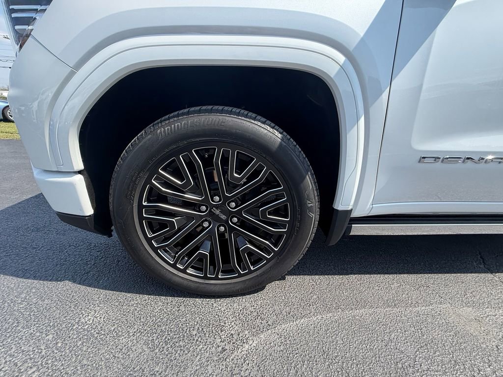 Used 2022 GMC Sierra 1500 Denali Ultimate image 10