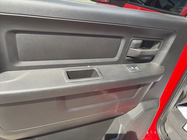 Used 2024 RAM 2500 Tradesman w/ Chrome Appearance Group image 12