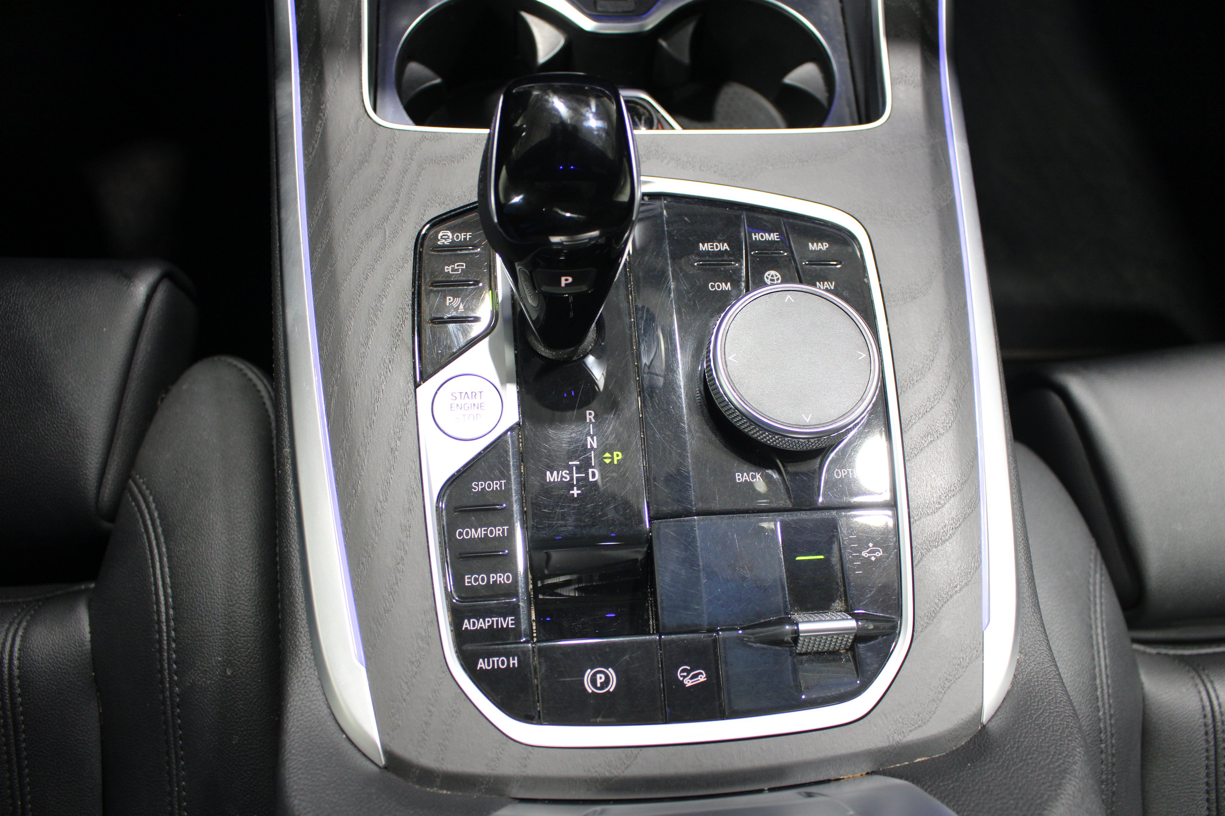 Used 2022 BMW X7 xDrive40i w/ Premium Package AWD/4WD image 22