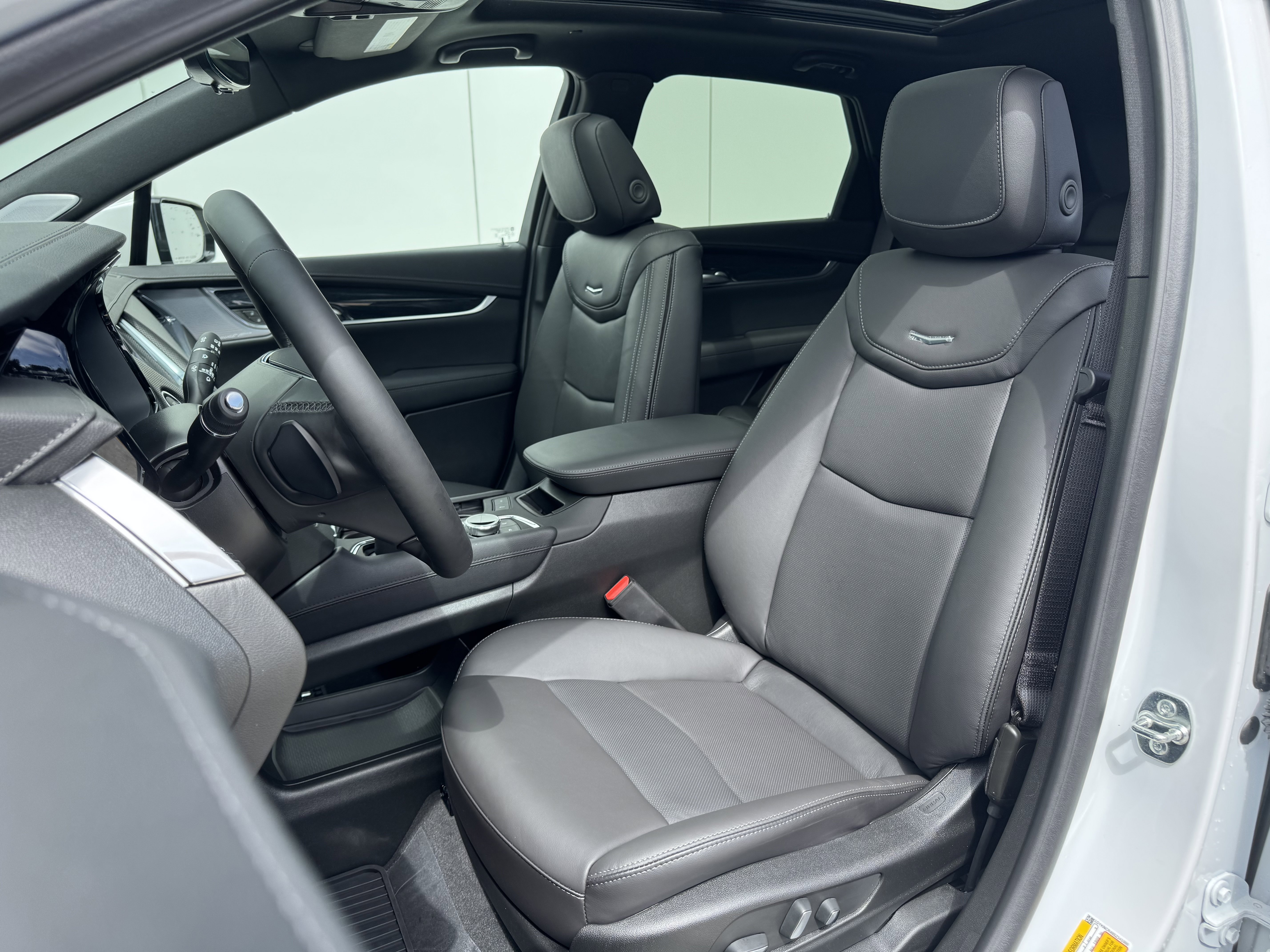 New 2025 Cadillac XT5 Premium Luxury w/ Technology Package image 10