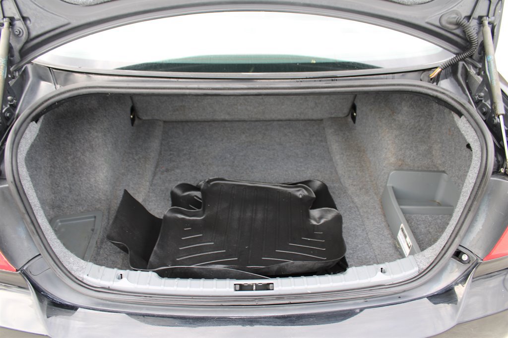 Used 2006 BMW 330i Sedan RWD image 26
