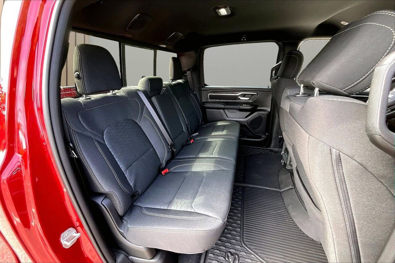 New 2026 RAM 1500 4x4 Crew Cab image 21